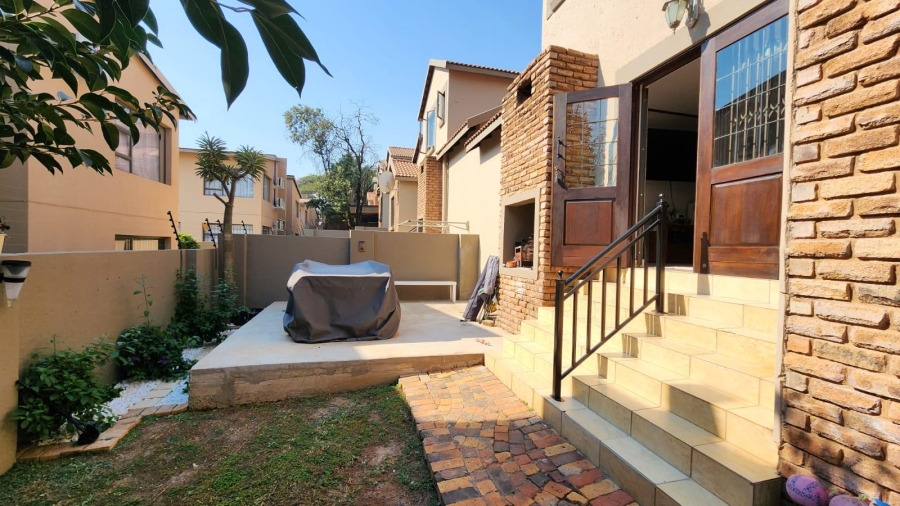 To Let 3 Bedroom Property for Rent in Cashan North West
